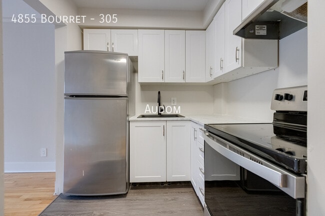 Building Photo - 4855 Av Bourret