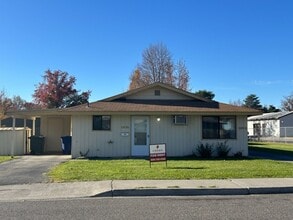 Building Photo - 1921-1923 Luther Pl