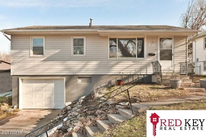 Primary Photo - 3 br, 2.5 bath House - 3711 S 126th Ave