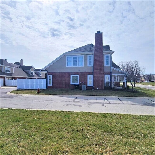 Foto del edificio - 15557 Portland Dr