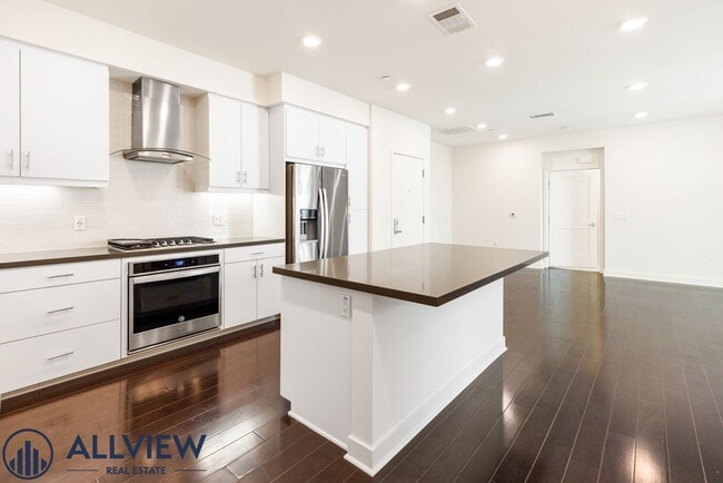 Building Photo - 1508 Nolita