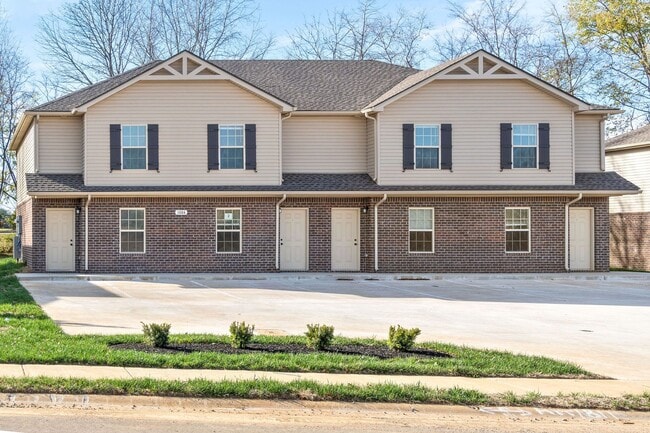 Building Photo - 1000 Glenkirk Dr