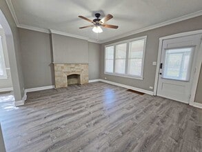 Building Photo - 249 E Park Blvd