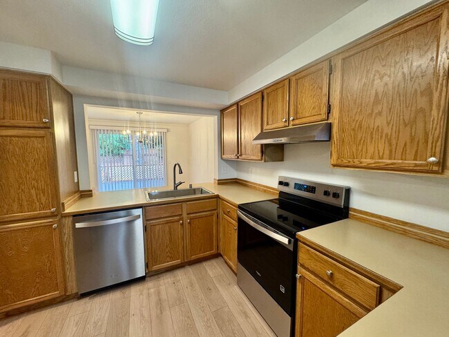 Foto del edificio - Completely Remodeled!!!