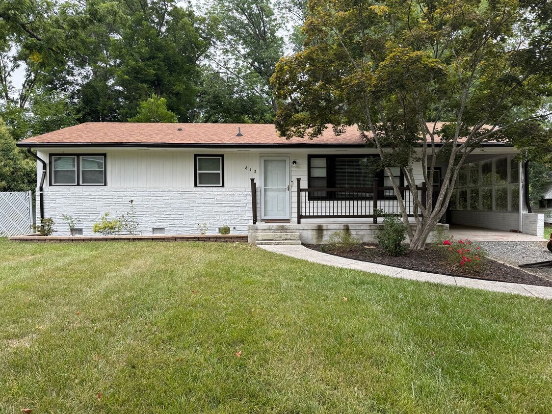 Foto principal - Charming, FULLY FURNISHED (optional), 3 be...