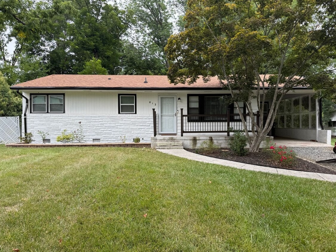 Primary Photo - Charming, FULLY FURNISHED (optional), 3 be...