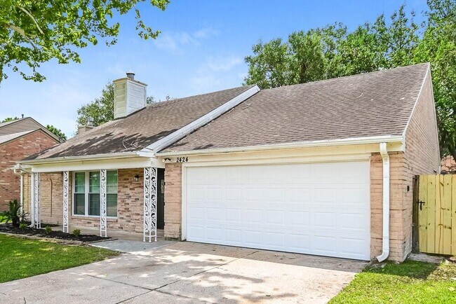 Foto del edificio - 2424 Shady Bend Dr
