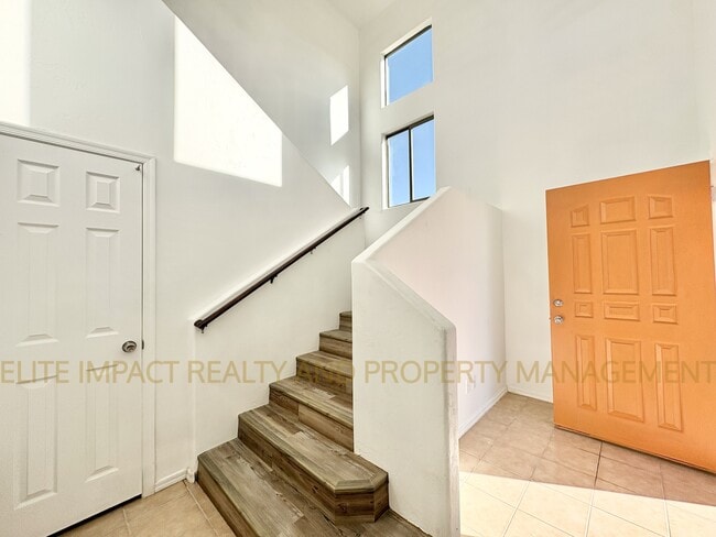 Foto del edificio - 4995 S Terrain Dr