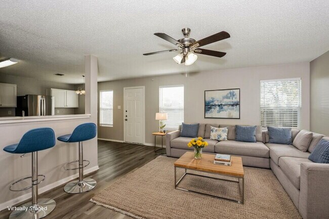 Building Photo - 4349 Meadowknoll Dr