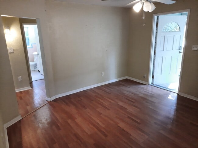 Foto del edificio - 1518 E Ellicott St