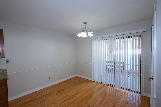 Building Photo - 7405 Leesville Rd