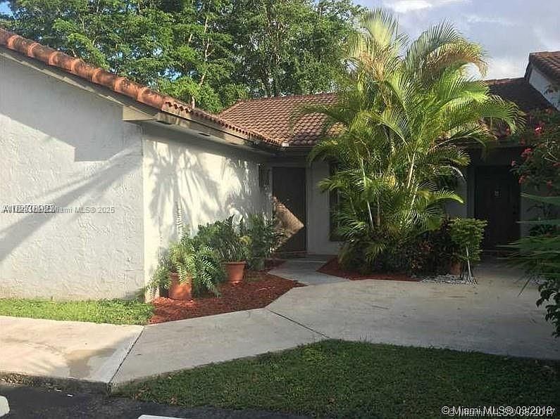 Primary Photo - 15205 SW 48th Terrace