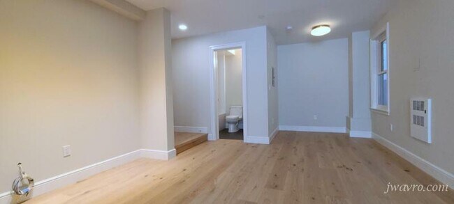 Foto del edificio - 350 Waller St