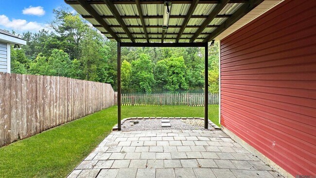 Foto del edificio - 10816 Field Pointe Dr