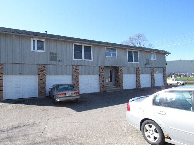 Building Photo - 1441 4th Ave SE