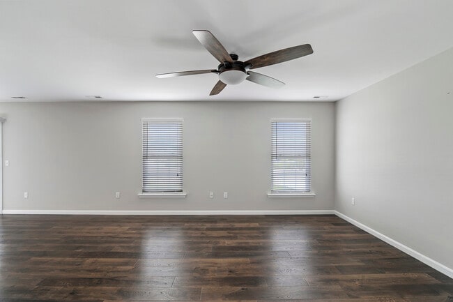 Building Photo - 76 Black Cherry Dr