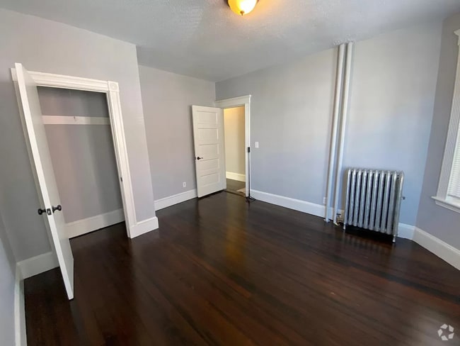 Building Photo - 58 Mansfield St