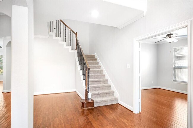 Foto del edificio - 27515 Middlesprings Ln