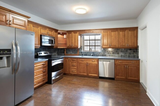 Foto del edificio - 2350 SW 2nd St