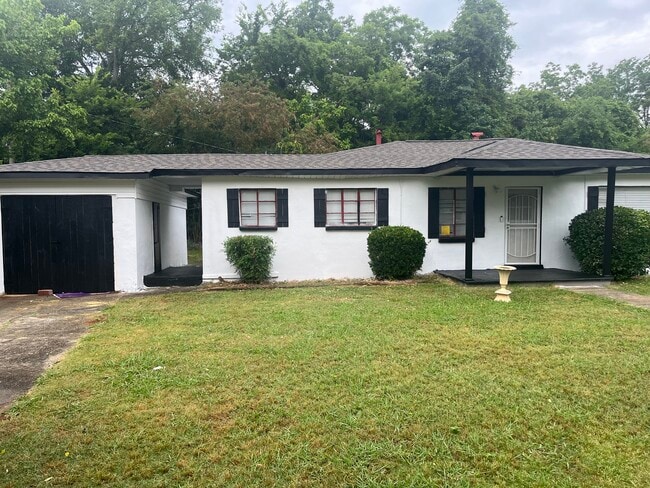 Building Photo - 1365 Creel St