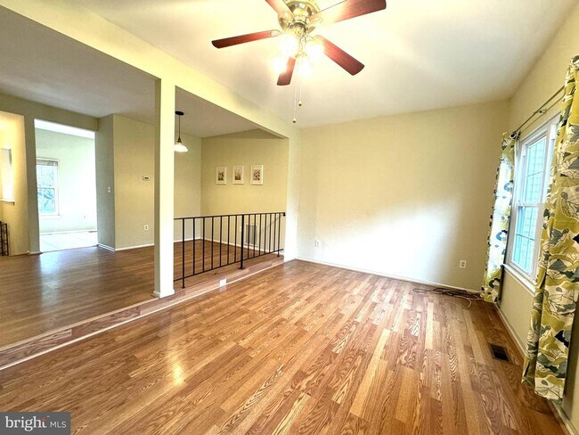 Building Photo - 740 Ivy League Ln