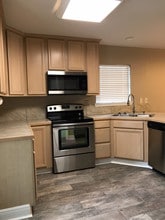 Building Photo - 137 Edie Ann Dr