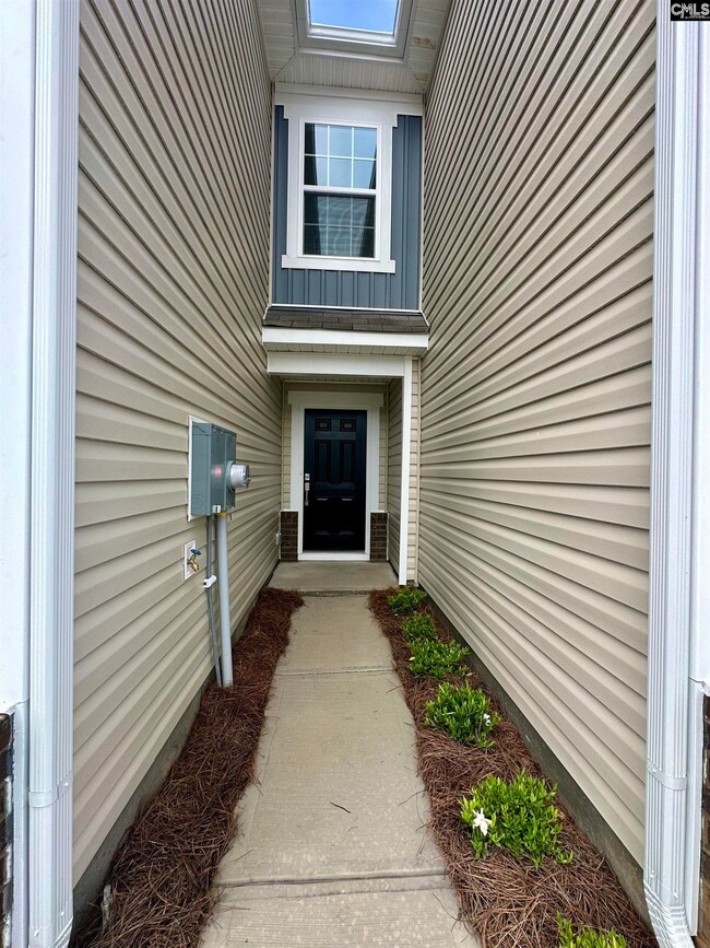 Building Photo - 223 Bones Rd