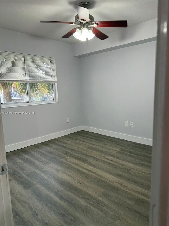 Foto del edificio - 11040 SW 196th St