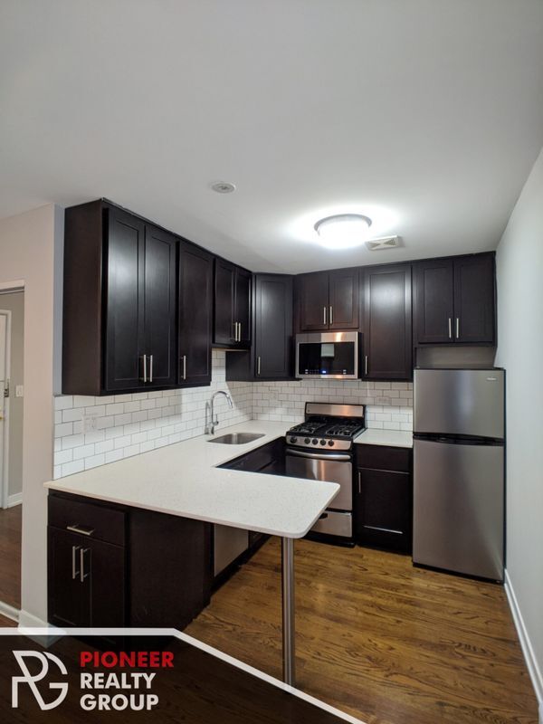 Foto del edificio - 525 W Oakdale Ave