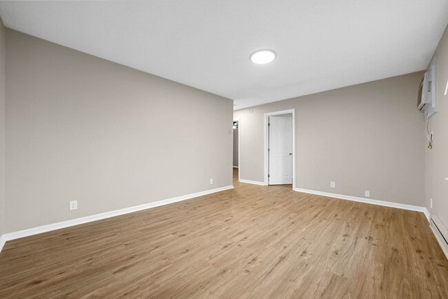 Building Photo - 114 Tandy Dr