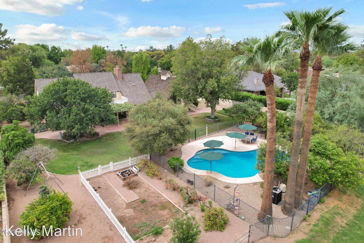 5 br, 3.5 bath House 928 E. La Vieve Lane House Rental in Tempe, AZ