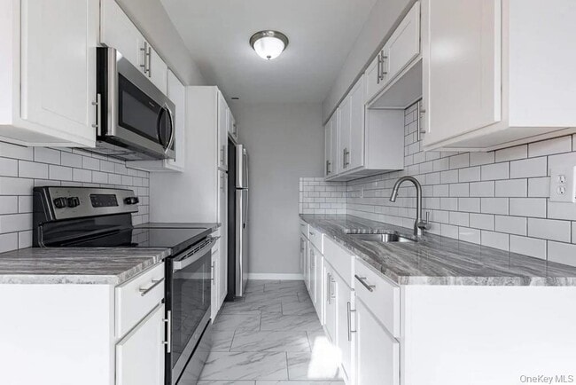 Building Photo - 55 Carroll St