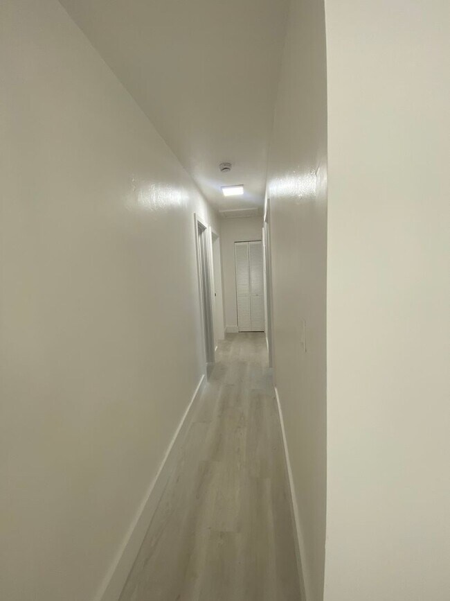 Building Photo - Updated 4/2 house with a private yard! Section 8 welcome!