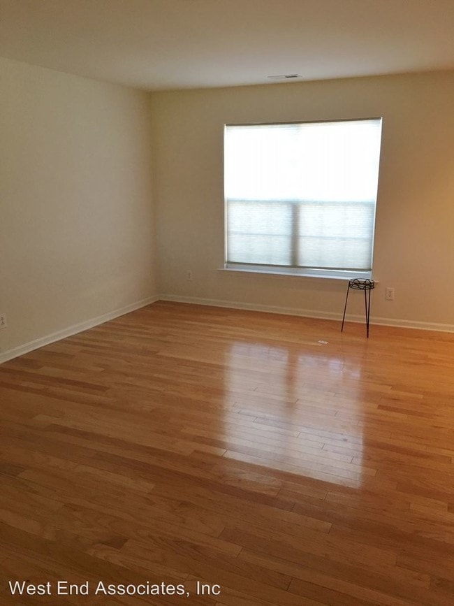 Building Photo - 2 br, 1.5 bath House - 1388 Artisan Court