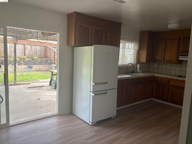 Foto del edificio - 1227 Giovanni St