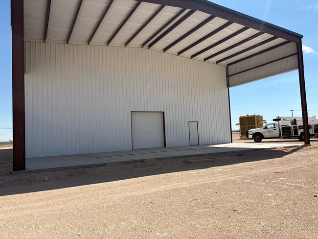 Foto del edificio - 7922 West Interstate 20 E