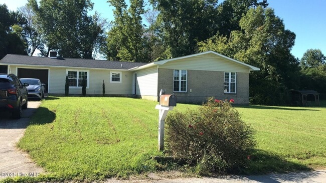 Building Photo - 109 Baysden Dr
