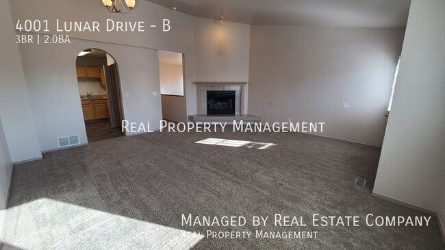 Building Photo - 4001 Lunar Dr