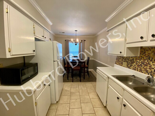 Foto del edificio - 109 Mulberry Ln