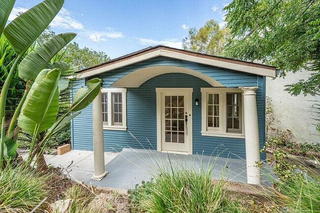Building Photo - 3322 Hamilton Way
