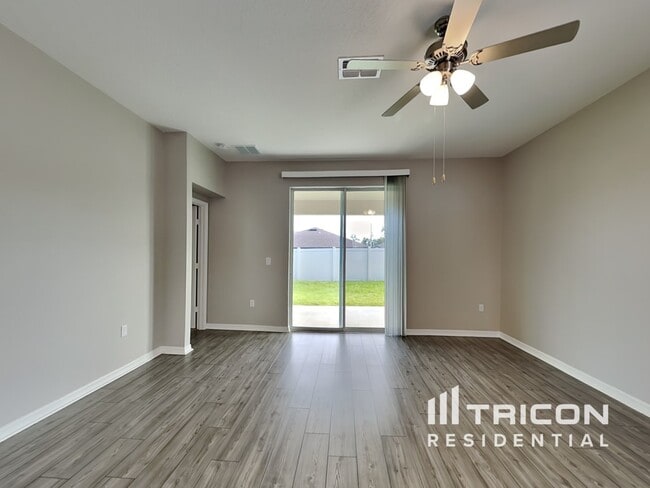 Building Photo - 4450 Horse Creek Ln