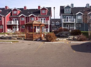 Building Photo - 7895 49 Ave