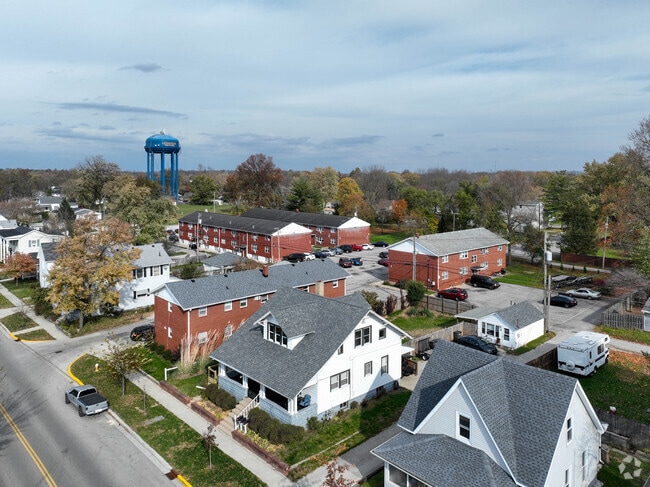 Historic downtown Lebanon offers shops, dining, and preserved architecture.