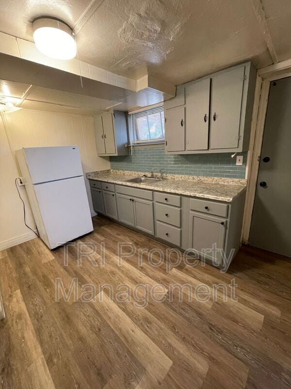 Building Photo - 720 18th St