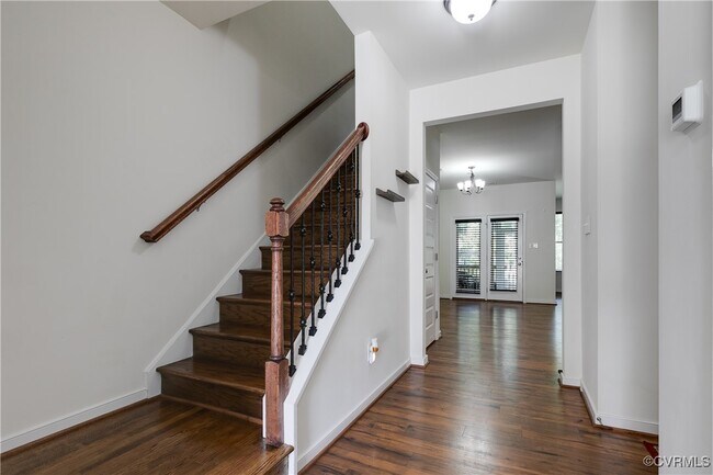 Foto del edificio - 5607 Benoni Ct