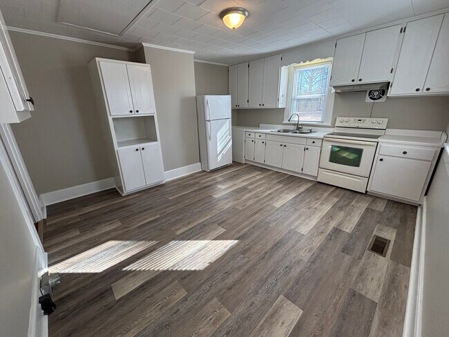 Foto del edificio - 2062 Aunt Hattie Ln