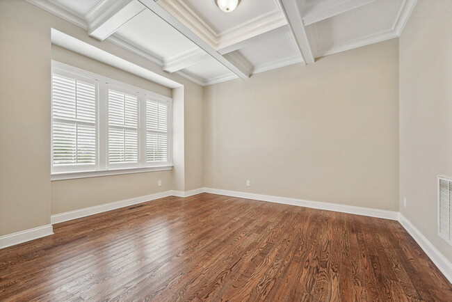 Building Photo - 1016 Dresden Meadow Ct