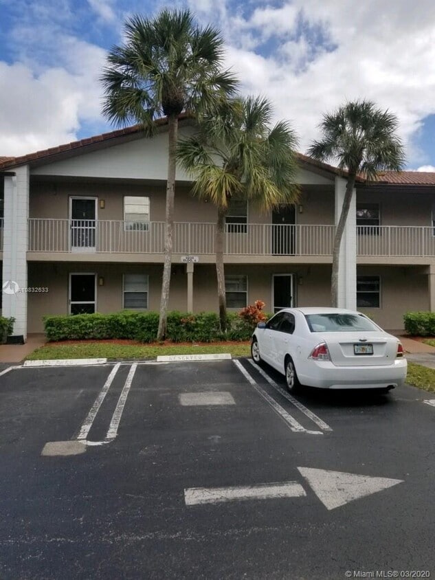 8850 Royal Palm Blvd Unit 1036, Coral Springs, FL 33065 Condo for