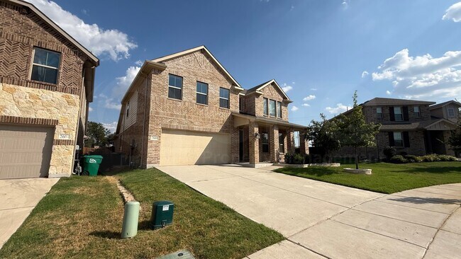 Foto del edificio - 2600 Briarhurst Ct