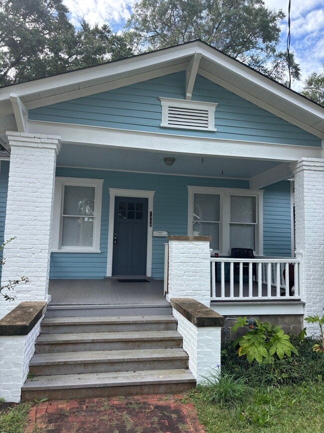 Foto del edificio - 1904 Perry Ave